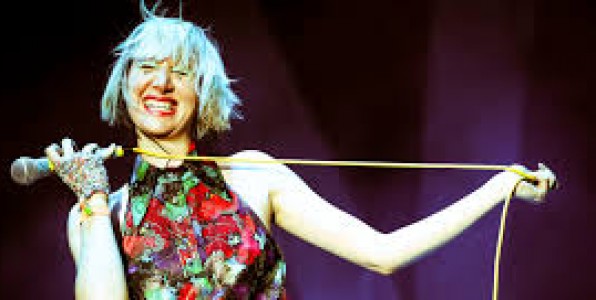 Συνεργασία Karen O και Ezra Koenig των Vampire Weekend